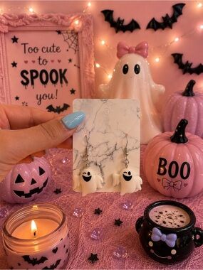 Cute Ghost Dangle Earrings - White Ghosts